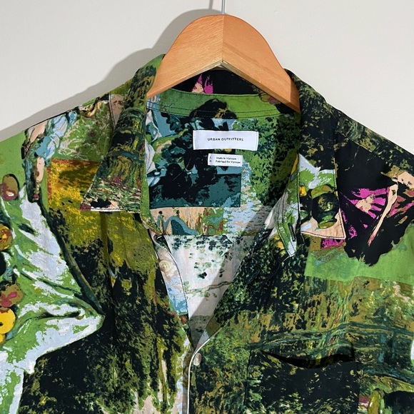 Urban Outfitters Art Motif Short Sleeve Button Down Shirt - Picture 4 of 7